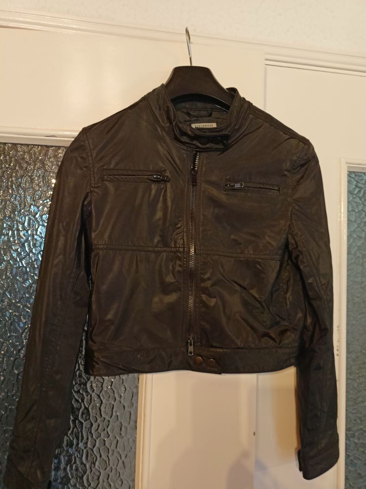 tr�s belle veste femme 5 Le Havre (76)