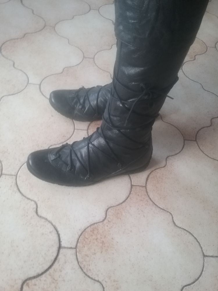 tr�s belles bottes en cuir avec lacet �tat impeccable 20 Gravelines (59)