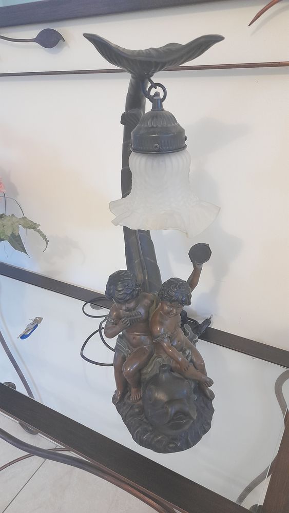 Tr�s bel ensemble miroir , table et sculpture. 350 Teloch� (72)