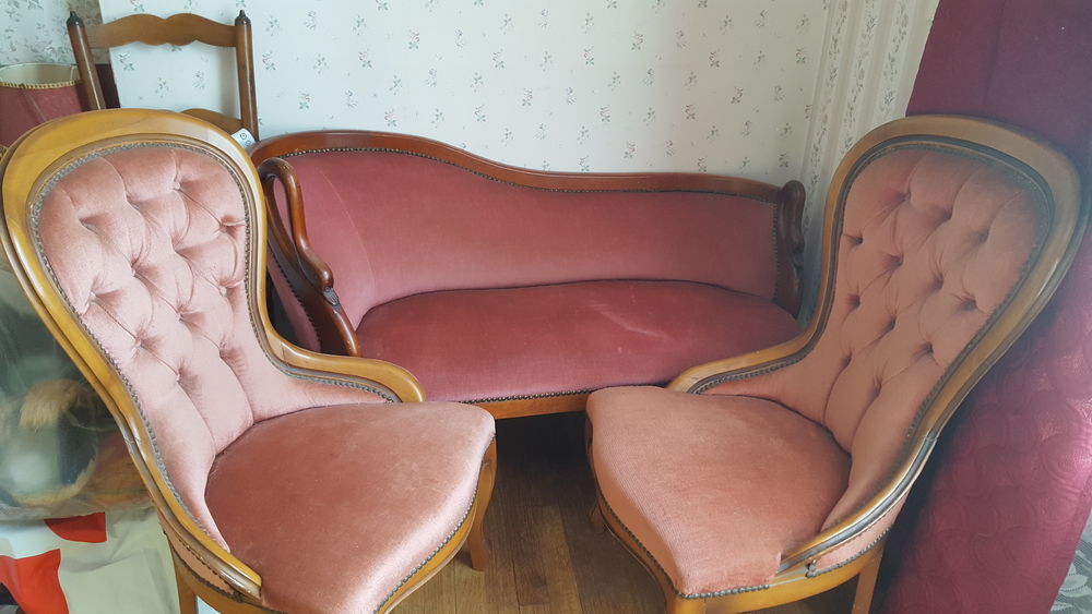 Tr�s bel ensemble de salon (ancien) 0 Crucey-Villages (28)