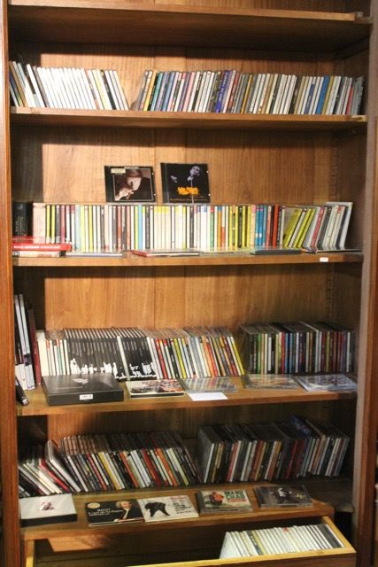 lot de 100 cd en tres bon etat 30 Paris 14 (75)