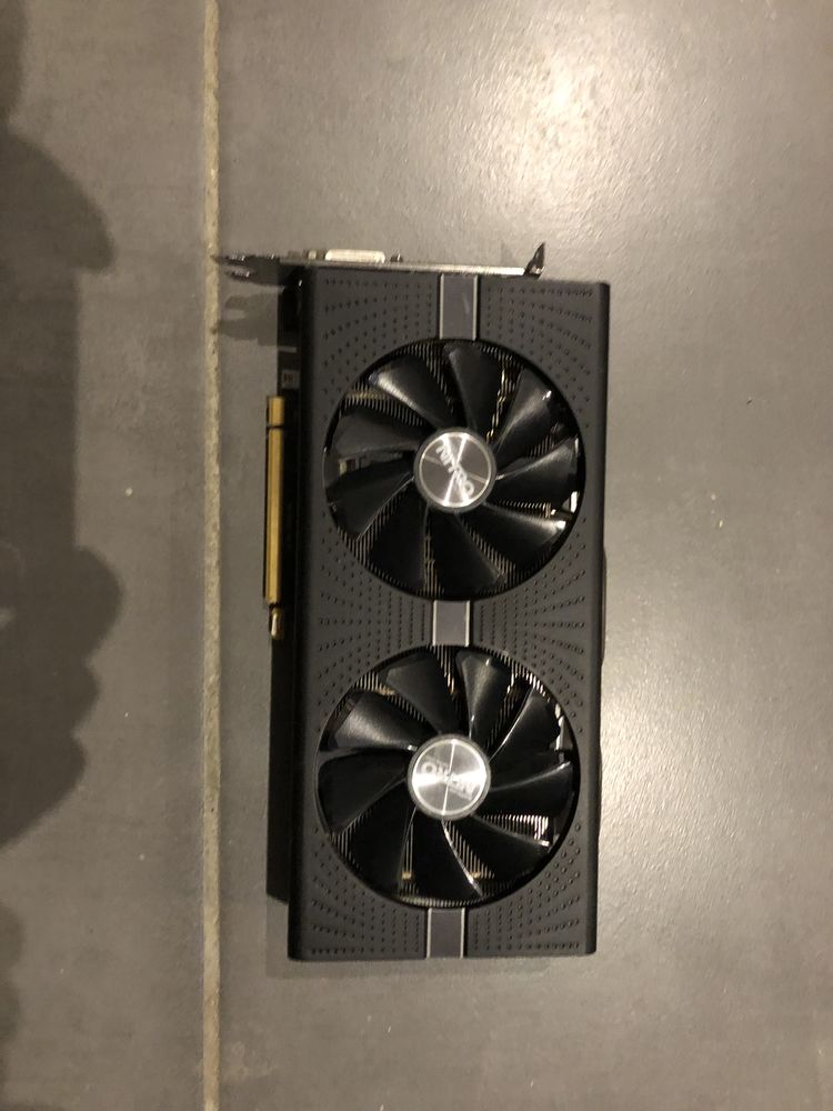 AMD rx 570 8 Go tres bon �tat 80 Stuckange (57)