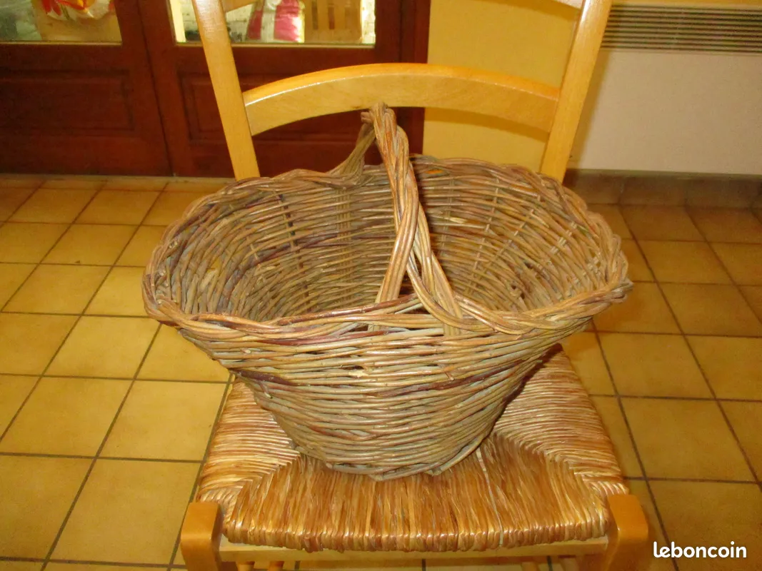 tr�s grand panier en osier en bon �tat 15 M�rignies (59)