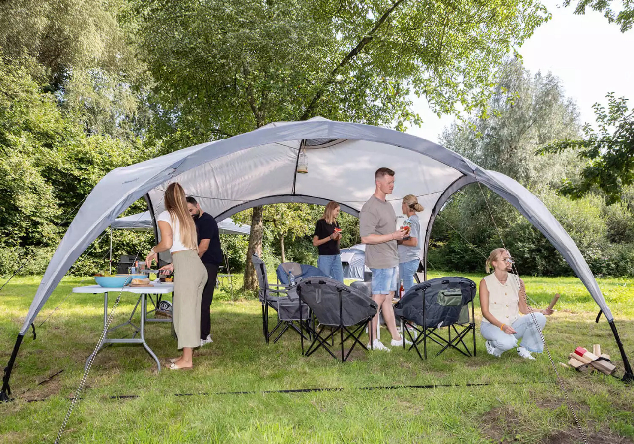 ????Tr�s grand pavillon �v�nementiel ASC 350x350 190 Poitiers (86)