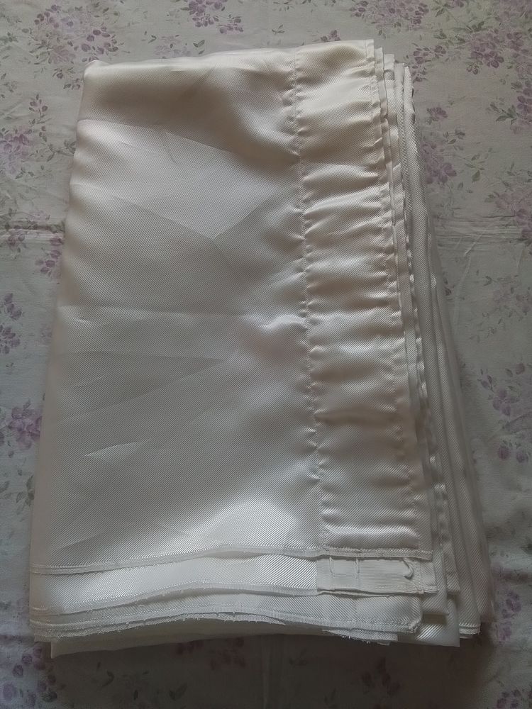 Tr�s grand rideau occultant 25 Louvres (95)