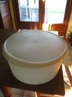 Tr�s grand tupperware rond et bien autres 0 M�rignies (59)