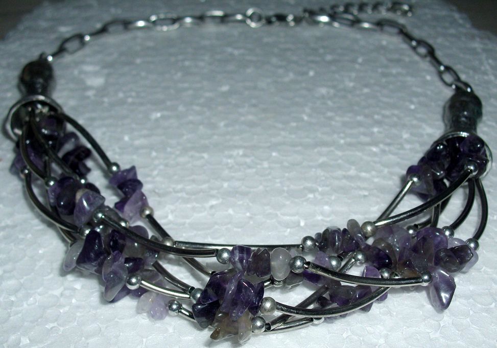 Tr�s joli Collier argent / am�thyste 60 Antibes (06)