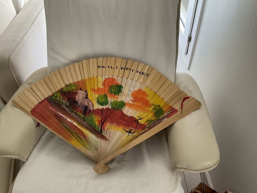 Tr�s joli �ventail des Philippines. 50 Saint-Gratien (95)