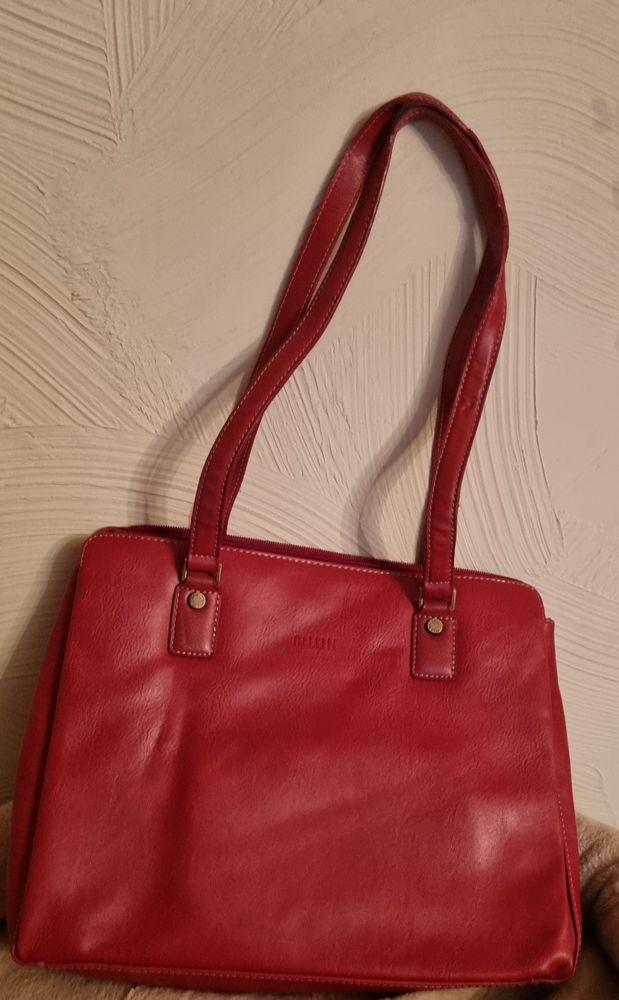 Tr�s joli sac � mains cuir M�lanie. Neuf 45 Oullins (69)