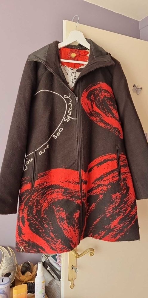 Tr�s joli manteau Desigual T46 20 Oullins (69)