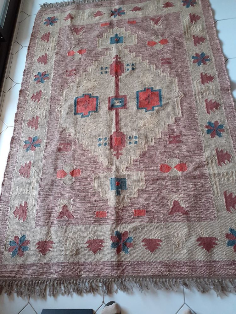 tr�s  joli tapis 45 Avignon (84)