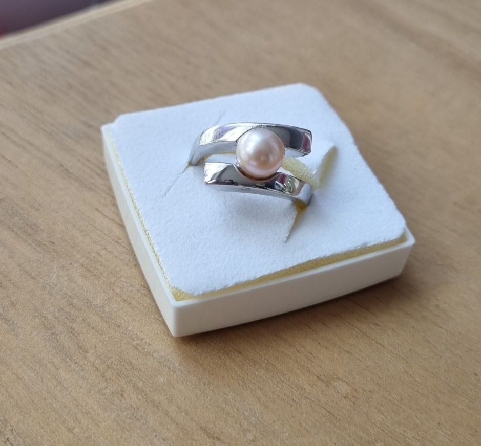 Tr�s jolie bague argent T56 et v�ritable perle de culture 35 Oullins (69)