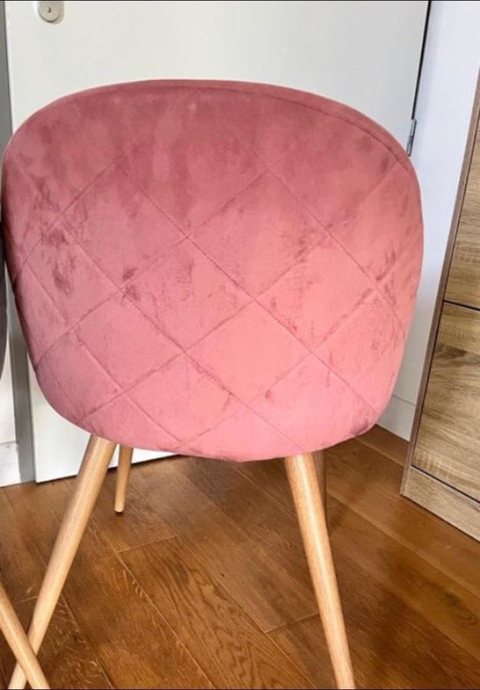 Tres jolie chaise moderne qui donne une ambiance magnifique comme neuf un peu utilis� 150 e 150 Meulan-en-Yvelines (78)