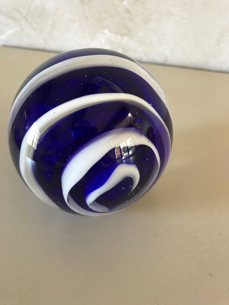 Tr�s jolie sulfure en verre souffl�e. 40 Six-Fours-les-Plages (83)