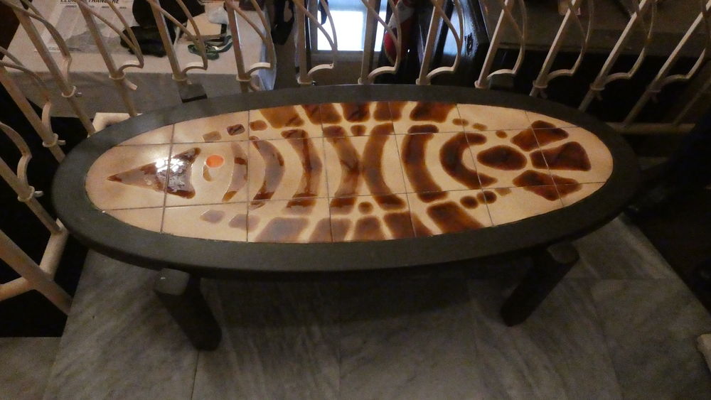 TRES RECHERCHE
table basse en teck et c�ramique ann�es1960 0 Toulouse (31)