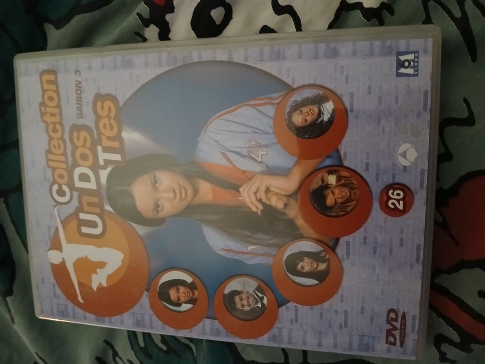 DVD UN DOS TRES
DVD 26
SAISON 3
5 Triel-sur-Seine (78)