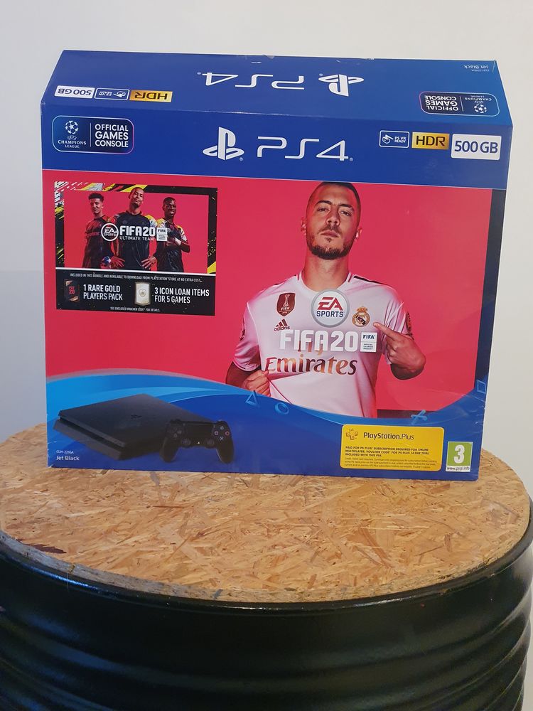 PS4 tr�s peu servi 240 Cailly (76)