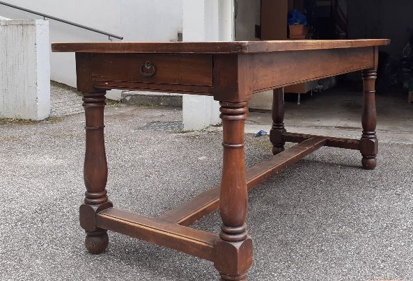 Tr�s , table en ch�ne massif 0 Caluire-et-Cuire (69)