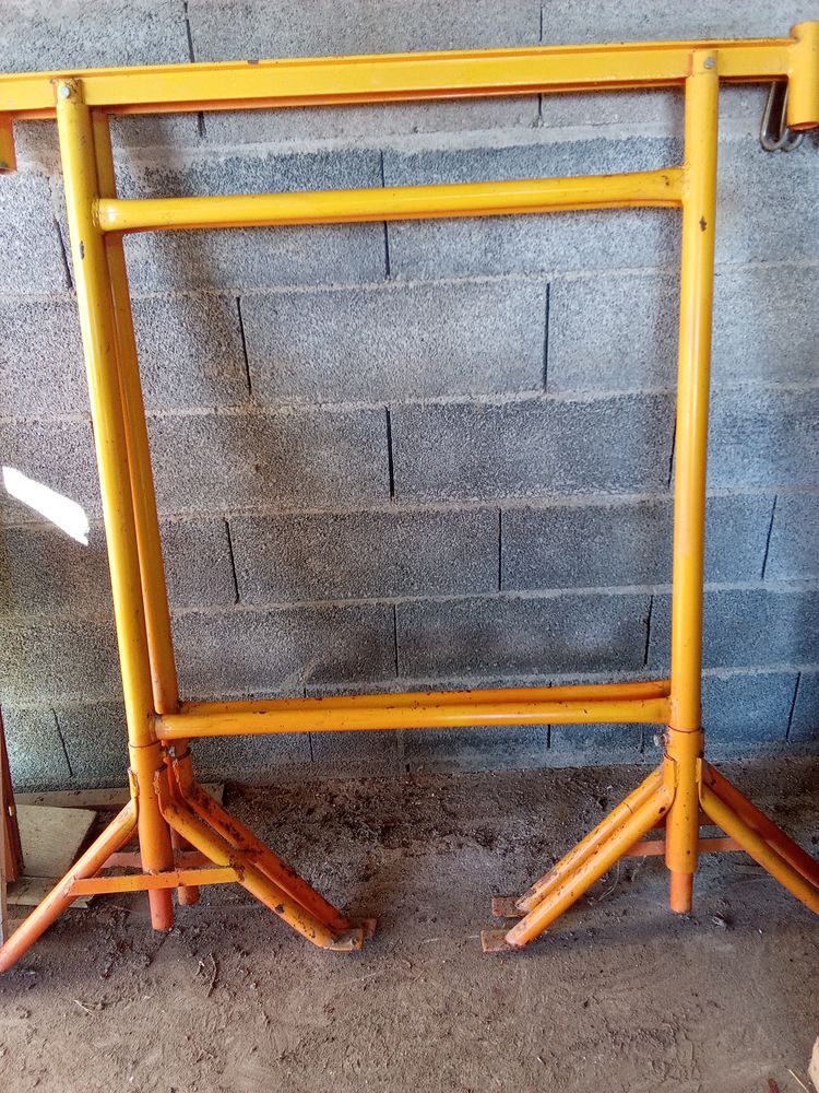 Tr�teaux de ma�on 90 Al�nya (66)