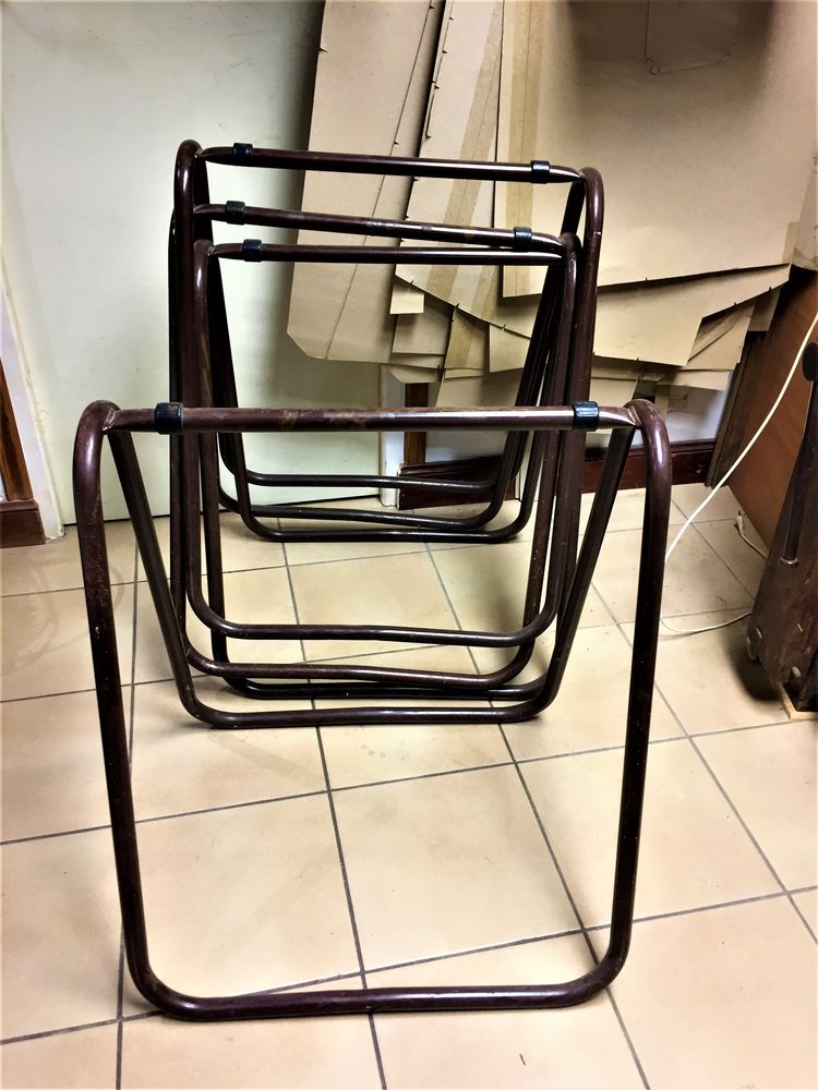 Jeu de 4 tr�teaux 40 Vourles (69)