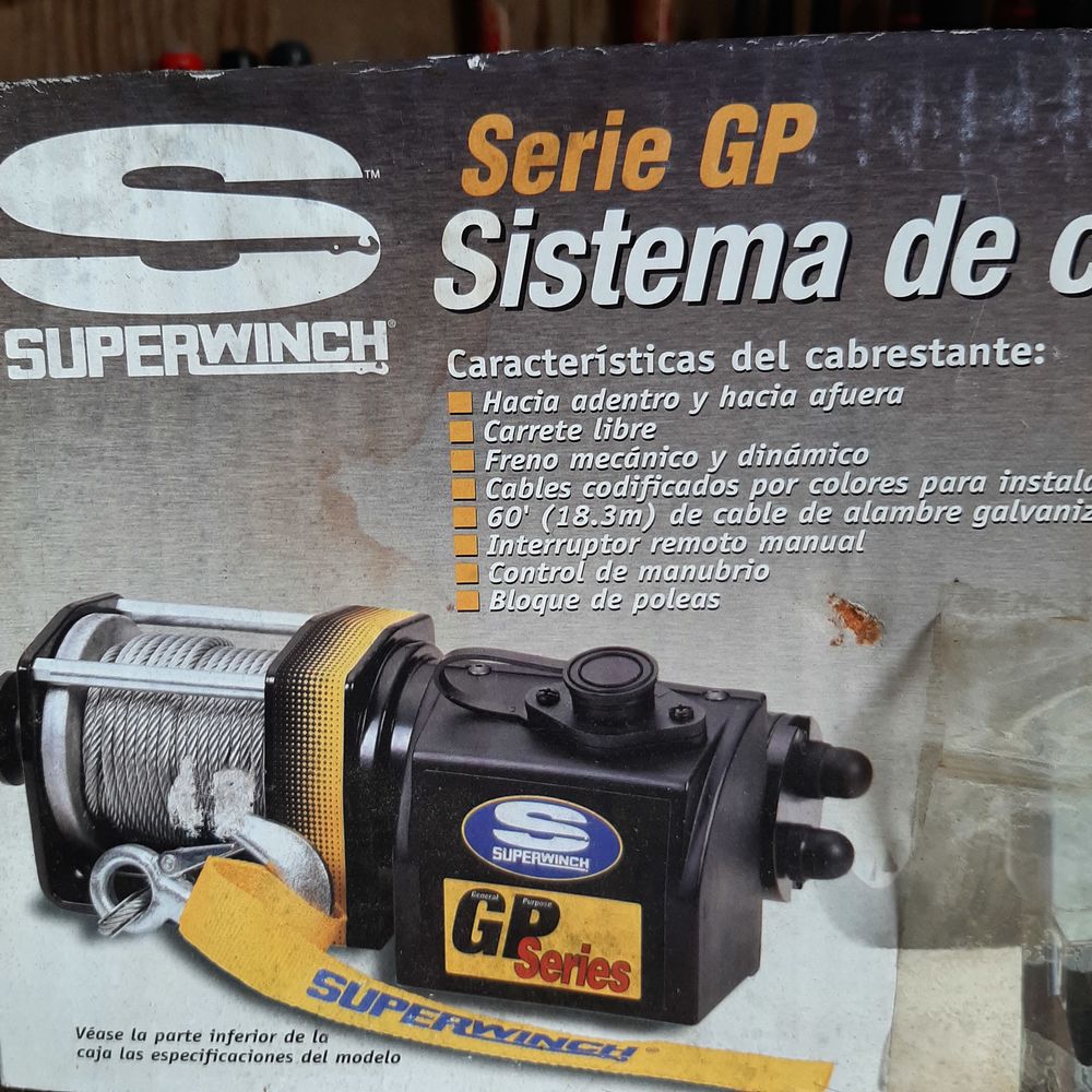 Treuil �lectrique 12 volts 350 La Riche (37)