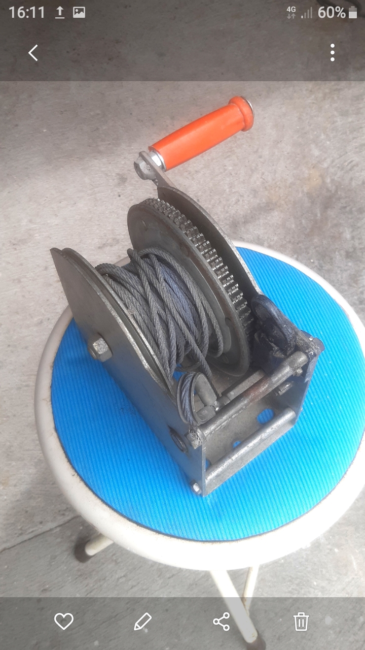 Treuil manuel � c�ble 15 Floirac (33)