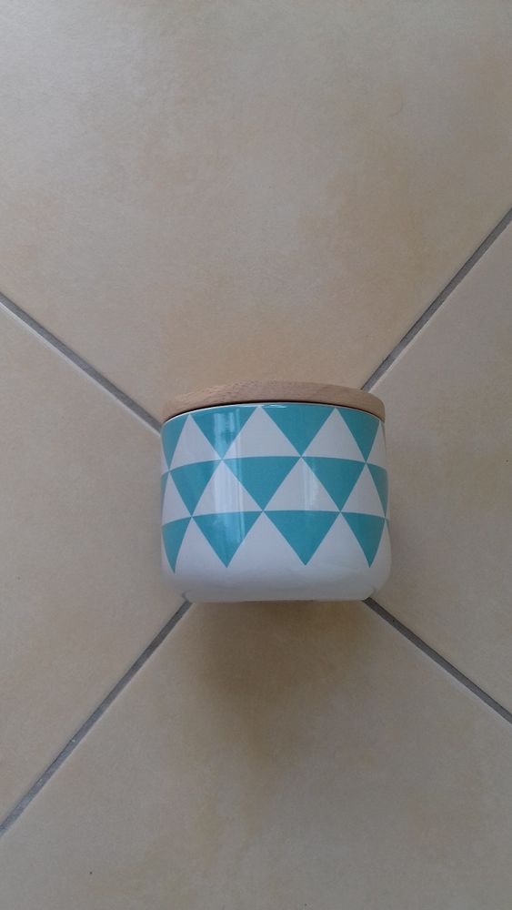 Pot triangles bleus Maisons du Monde - NEUF 10 Celles-sur-Belle (79)