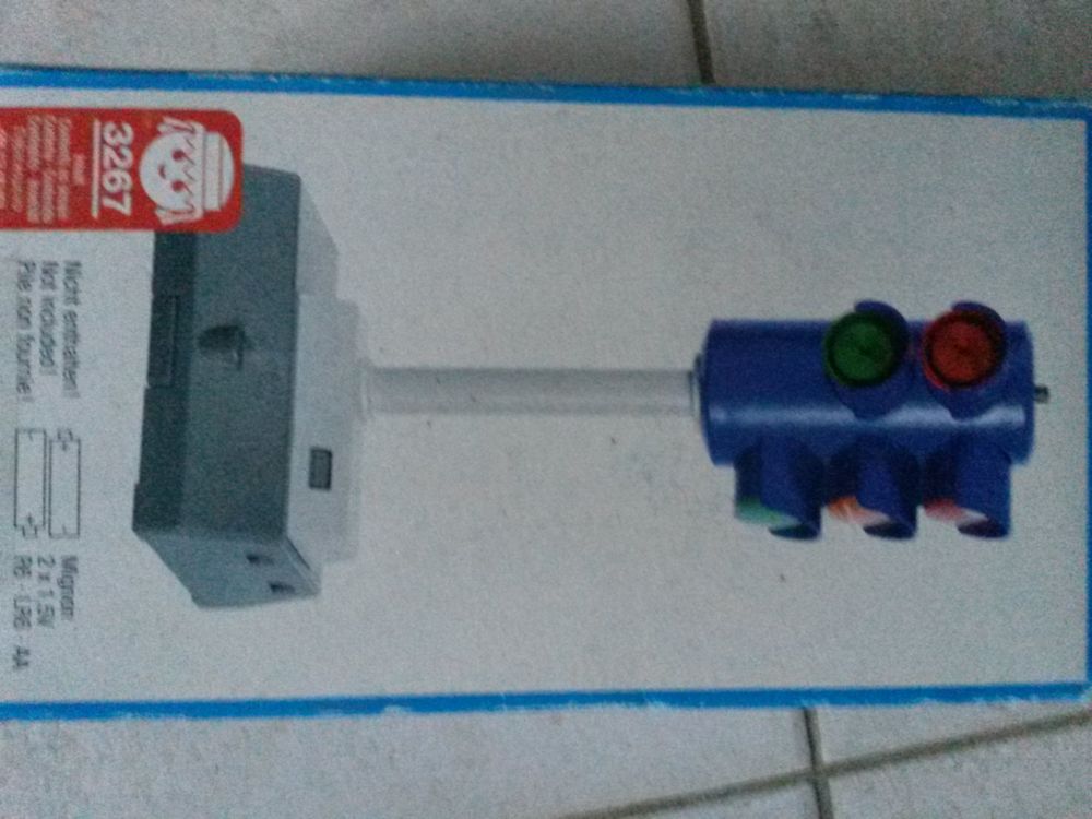 1 feu tricolore PLAYMOBILE pour train 4011 20 Vigneux-Hocquet (02)