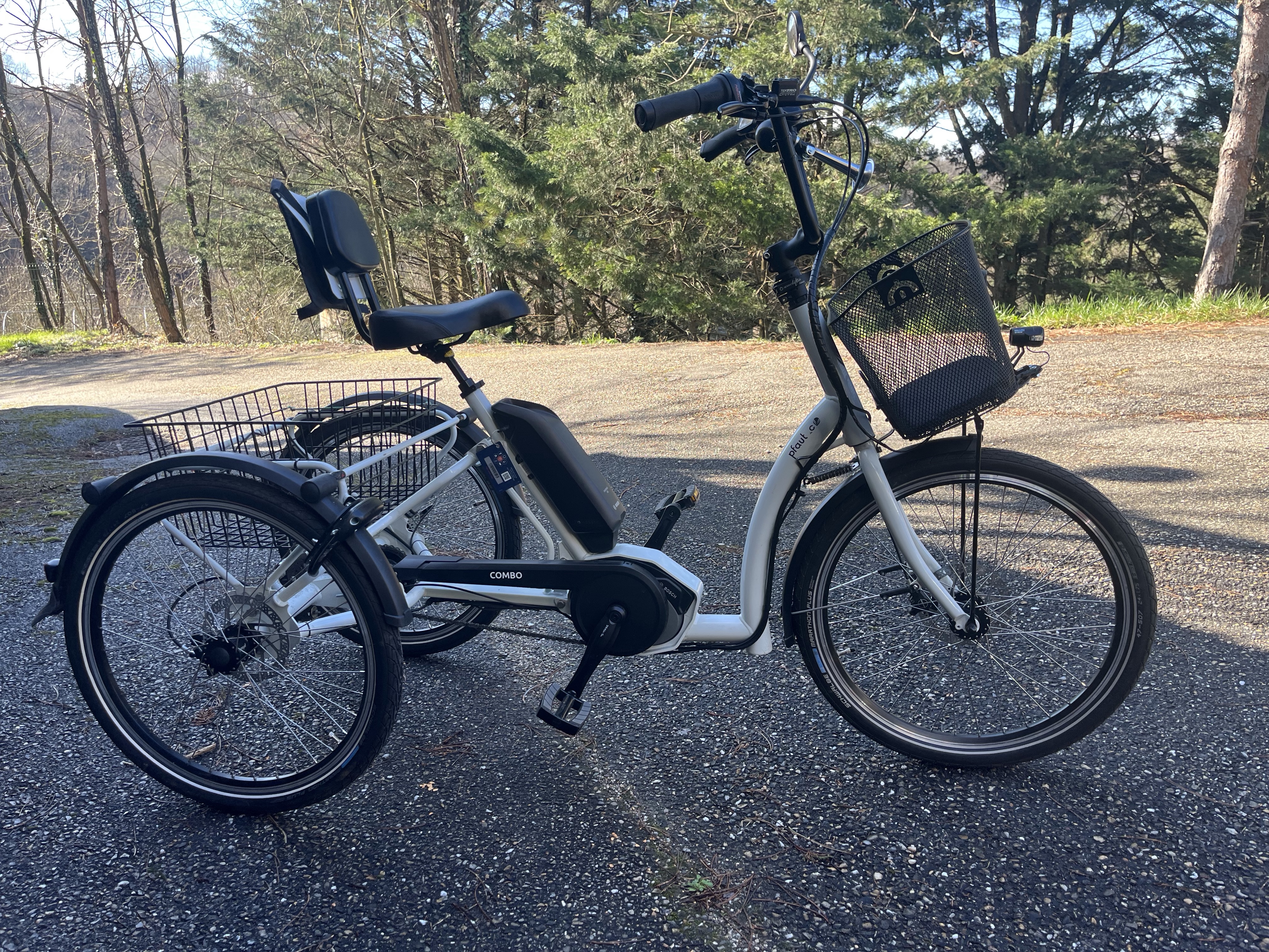Tricycle �lectrique pfautec combo 24'' , 200 kms + remorque 2300 Bourgoin-Jallieu (38)