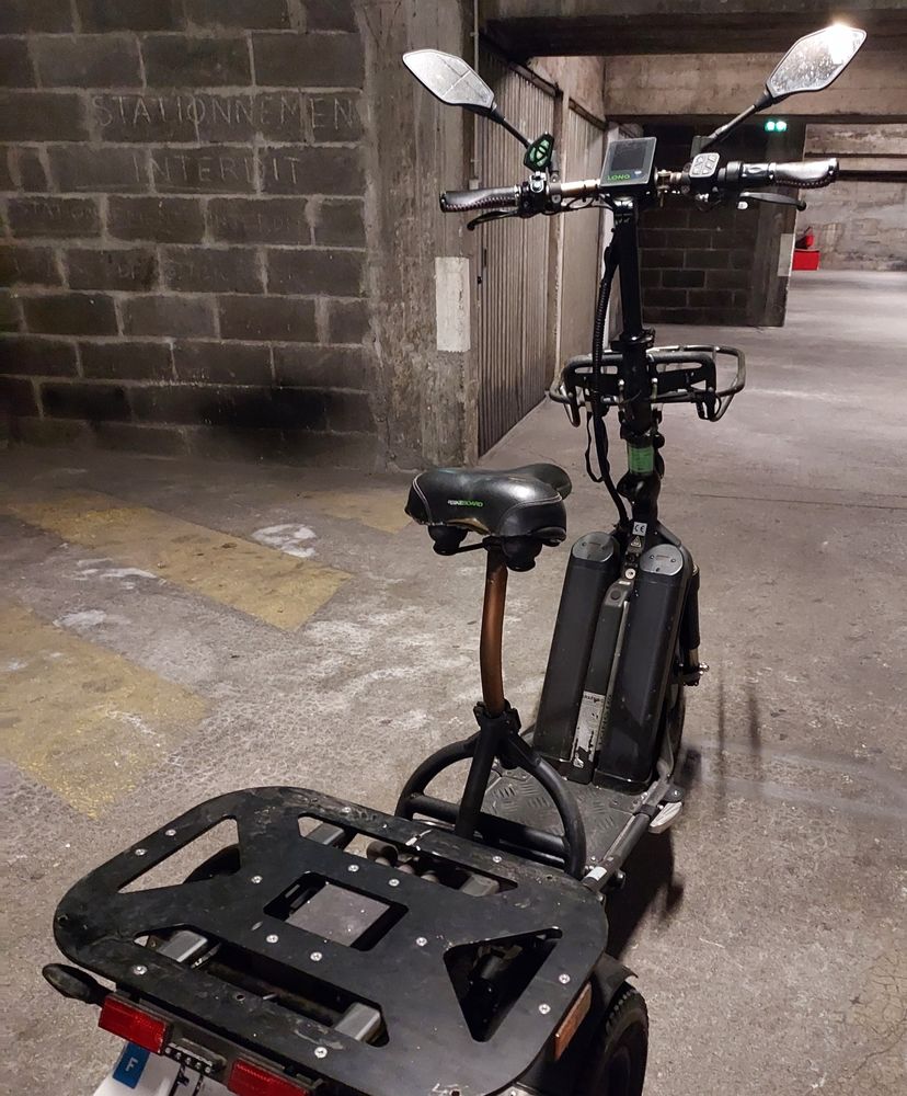 tricycle electrique 1300 Nice (06)