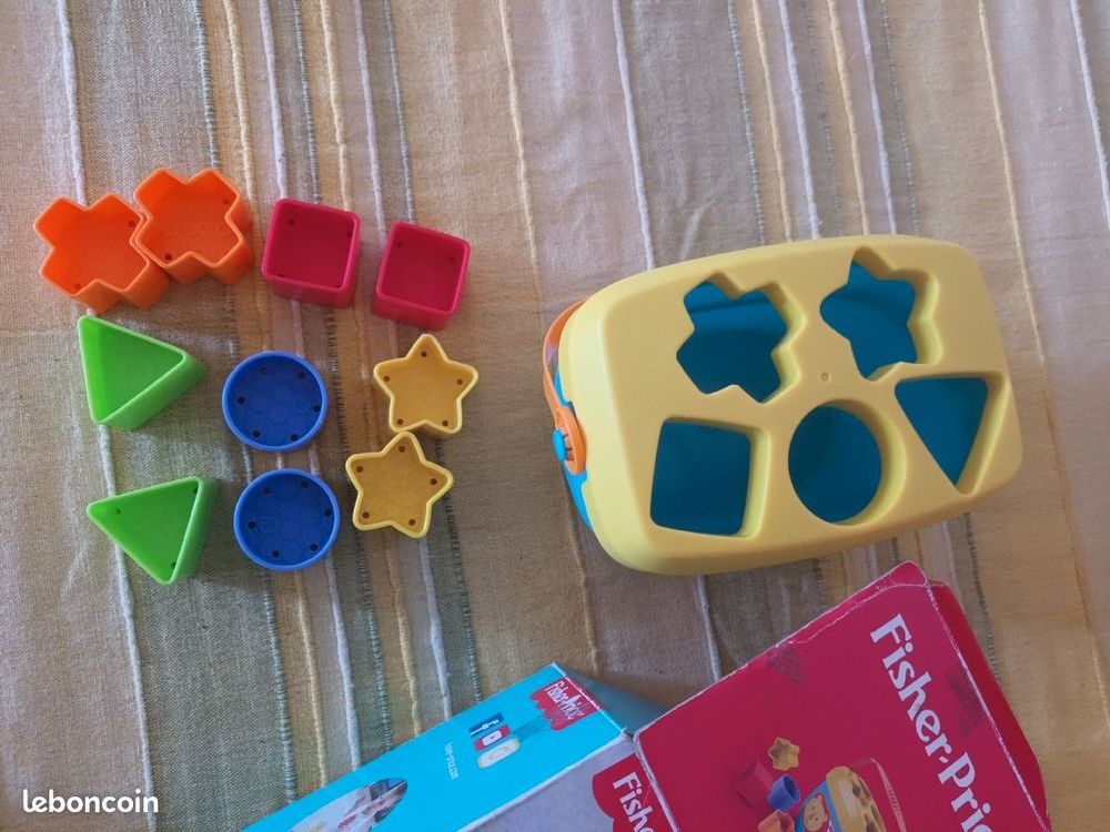 Trieur de formes Fisher Price - 6 mois et + 3 Cran-Gevrier (74)