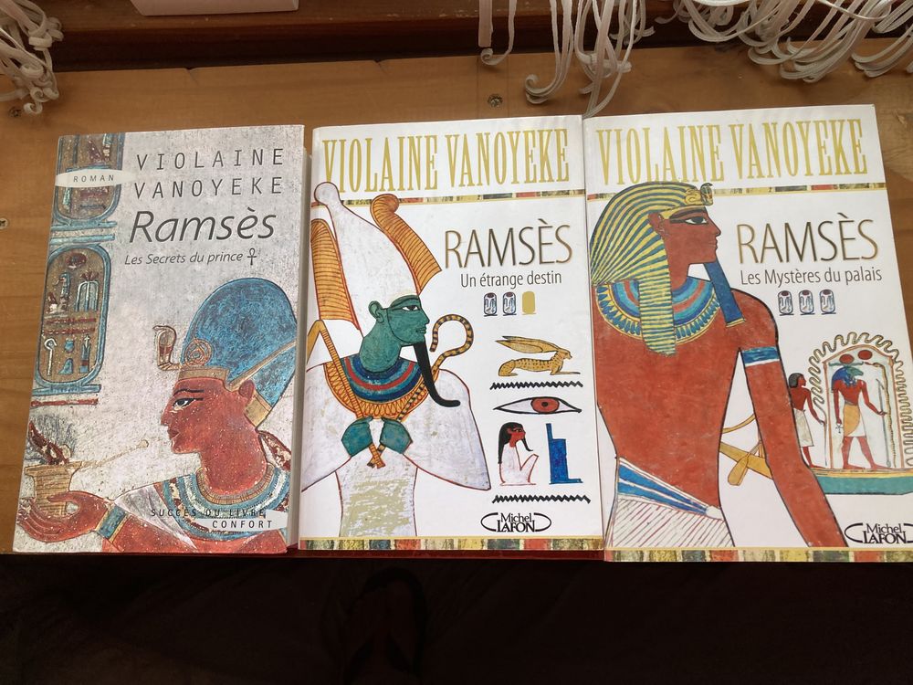 trilogie de la saga  RAMSES  de Violaine Vanoyeke 15 Les �glisottes-et-Chalaures (33)