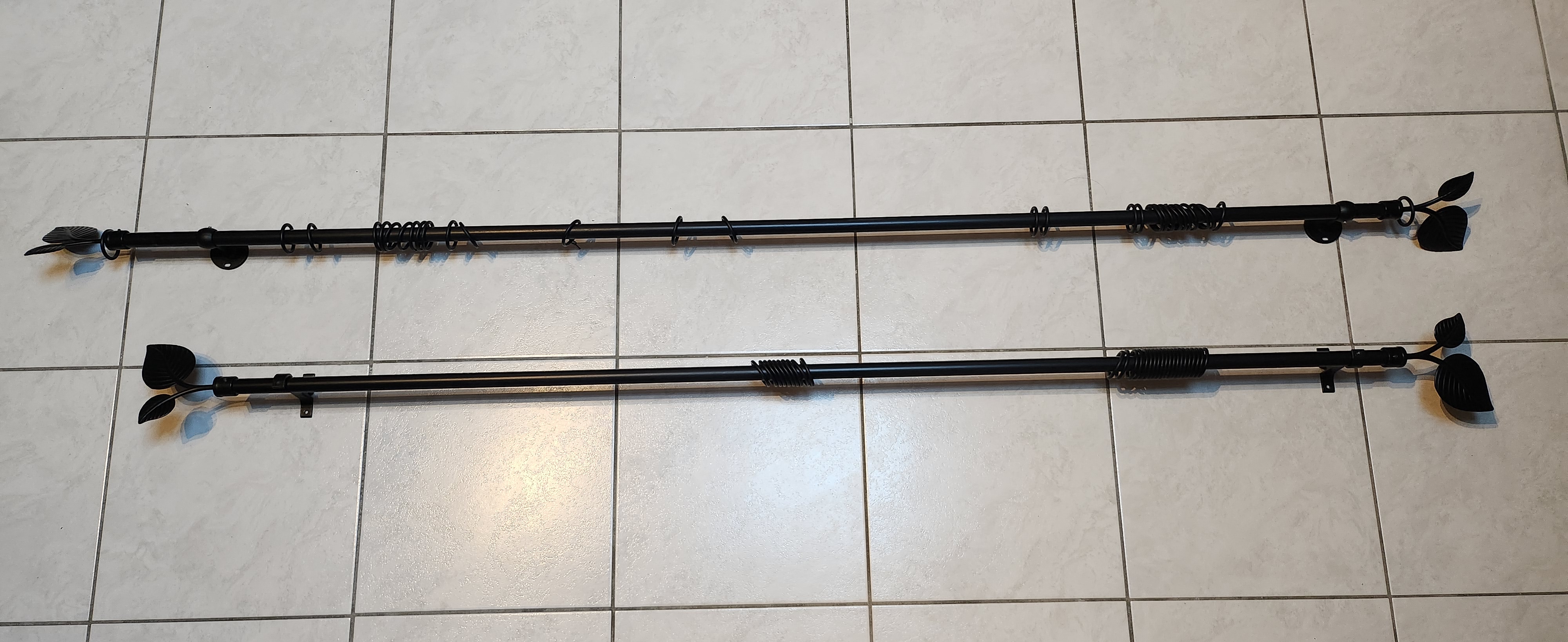 Tringles � rideaux avec anneaux en acier noir 30 Avrill� (49)