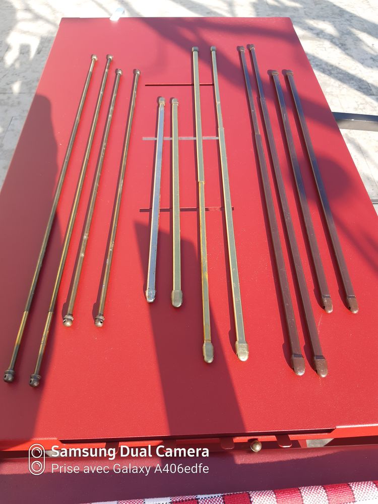 Tringles rideaux pour pose   pr�s de la fen�tre  15 Saint-Genis-Laval (69)