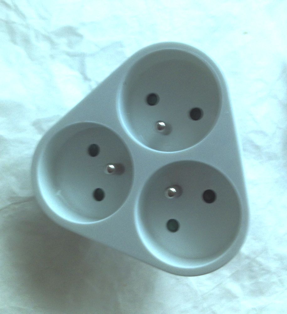 TRIPLITE: Multiprise 3 prises �lectrique. 3x16A 2 Villeurbanne (69)