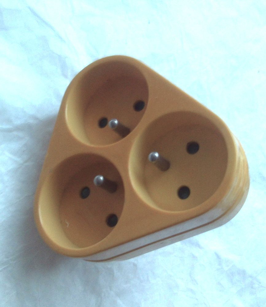 TRIPLITE: Multiprise 3 prises �lectrique. 3x16A 2 Villeurbanne (69)