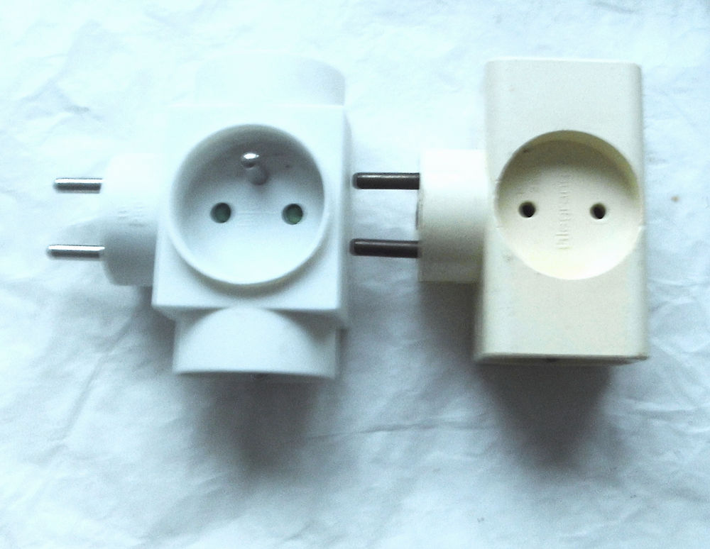 2 triplites murales, 3 prises 16A, blanc 6 Villeurbanne (69)