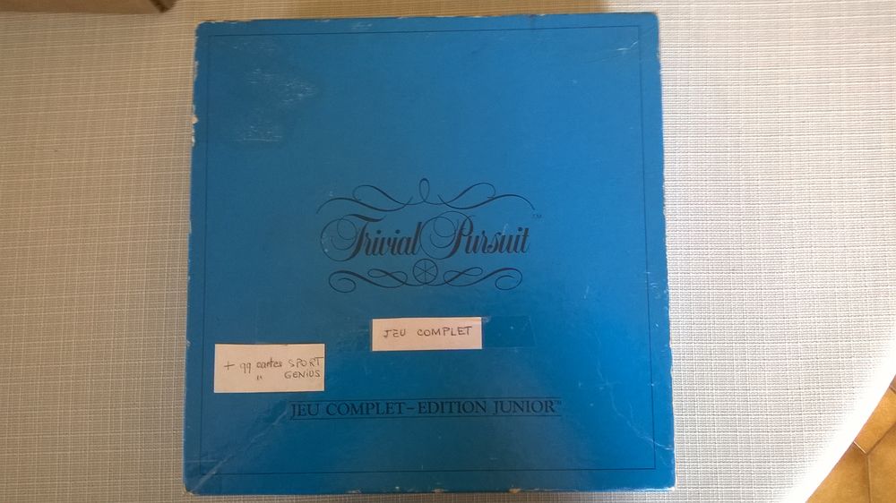 Jeu de TRIVIAL POURSUITE-JUNIORS 10 Mantes-la-Jolie (78)