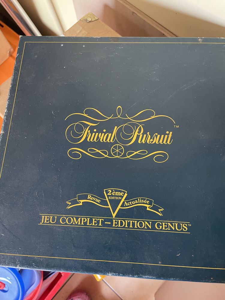 Jeu trivial Pursuit. 15 La Neuville-au-Pont (51)