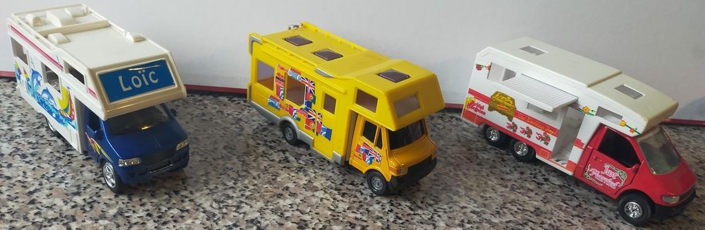 lot de trois camping-cars miniatures au 1/43e
13 Mirecourt (88)