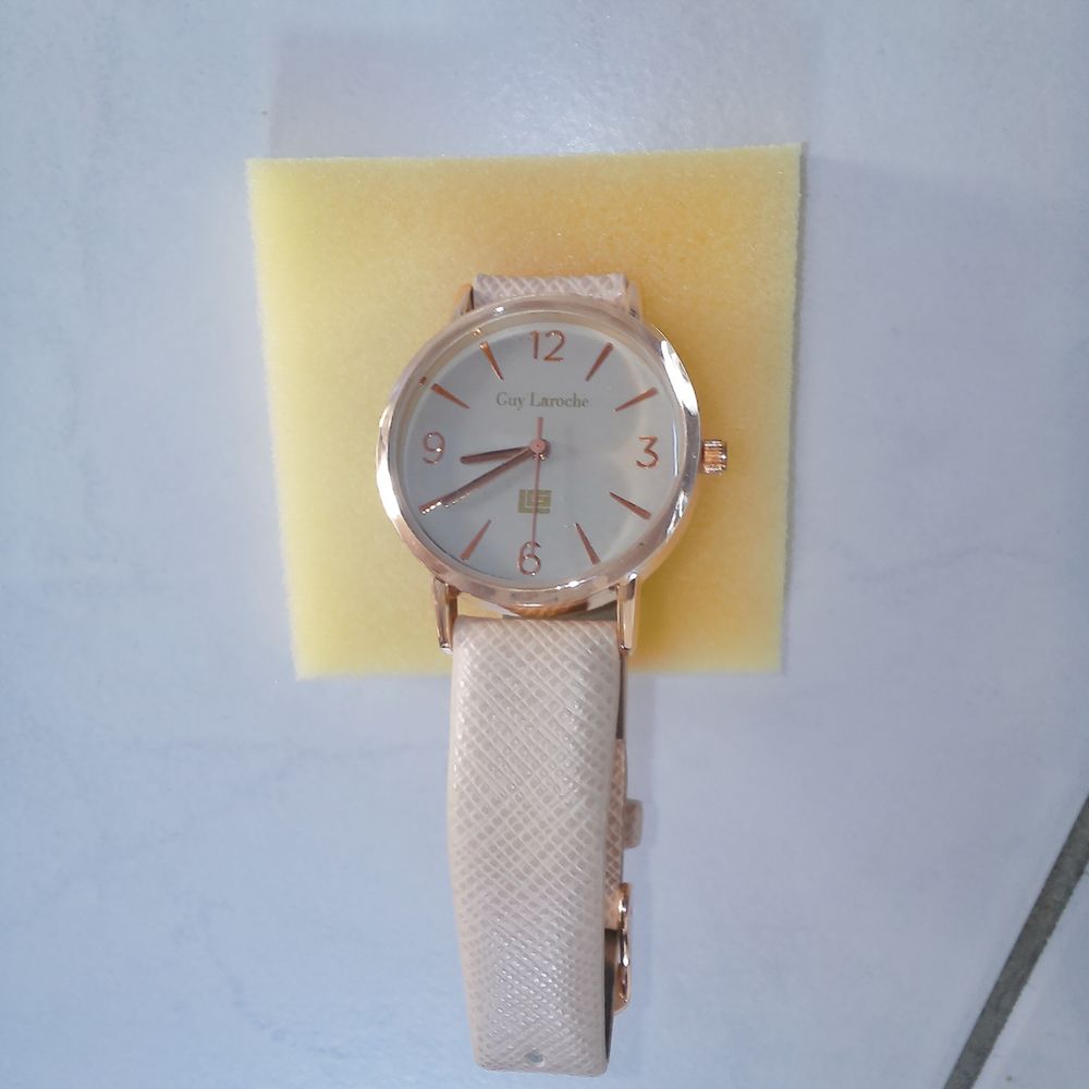 trois montres femme 9 Les Herbiers (85)