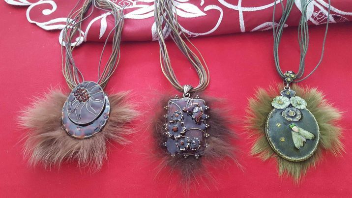   Trois pendentifs fabrication artisanale mod�le unique 10 Beaune (21)