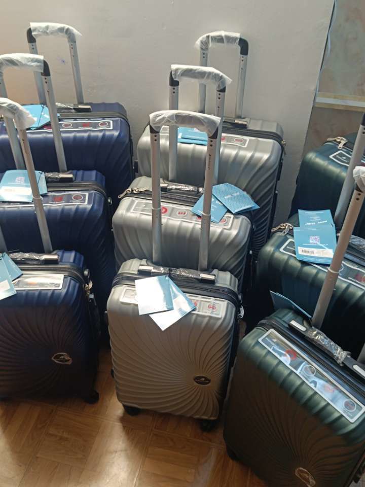 Lot de trois valise abs 0 Nanterre (92)