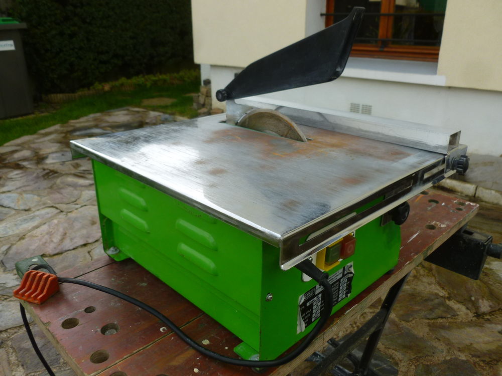 Tron�onneuse � carrelage 50 Morsang-sur-Orge (91)