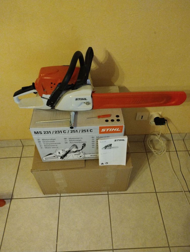 TRONCONNEUSE STHILL MS 231 400 Sarralbe (57)