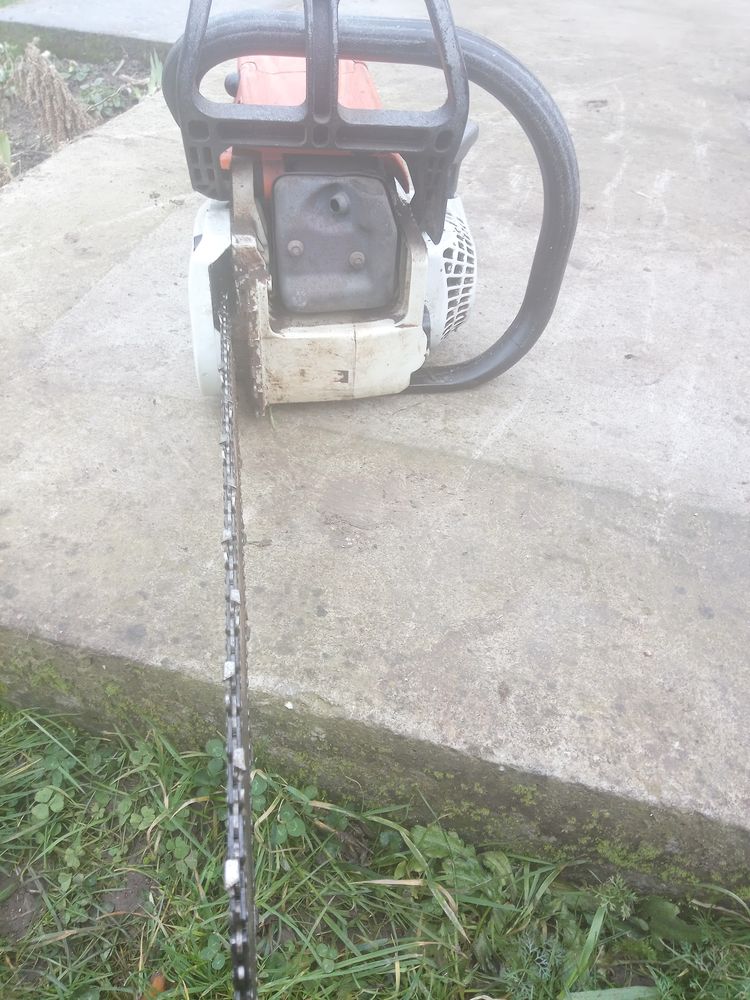 Tron�onneuse Stihl ms 230 200 Thennes (80)