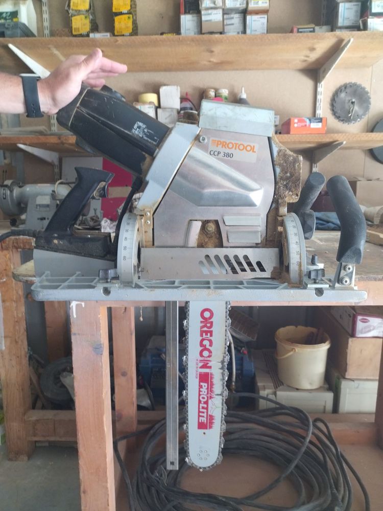 Tron�onneuse sur table 1600 Villieu-Loyes-Mollon (01)