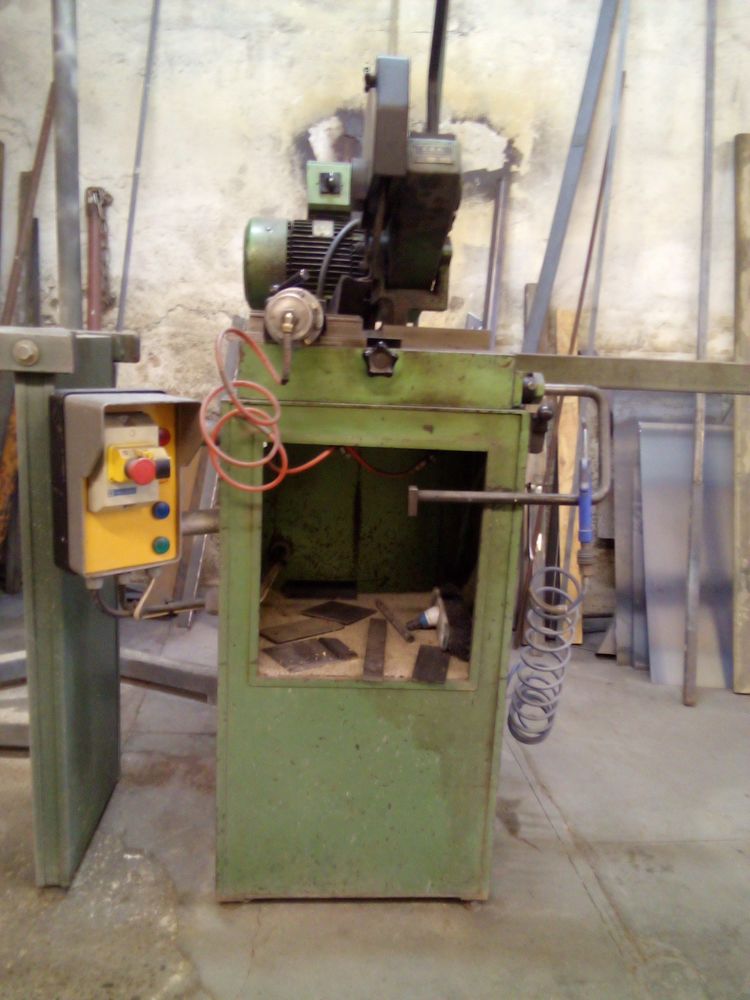 de tron�onneuse. 0 Villegailhenc (11)