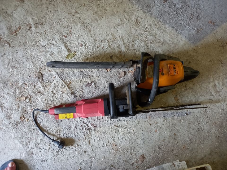 lot 2 tron�onneuses 0 La Seyne-sur-Mer (83)