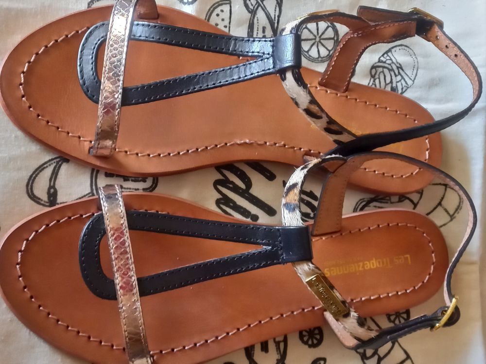 TROPEZIENNES JAMAIS PORTEES
Pointure : 36 39 Cannes (06)